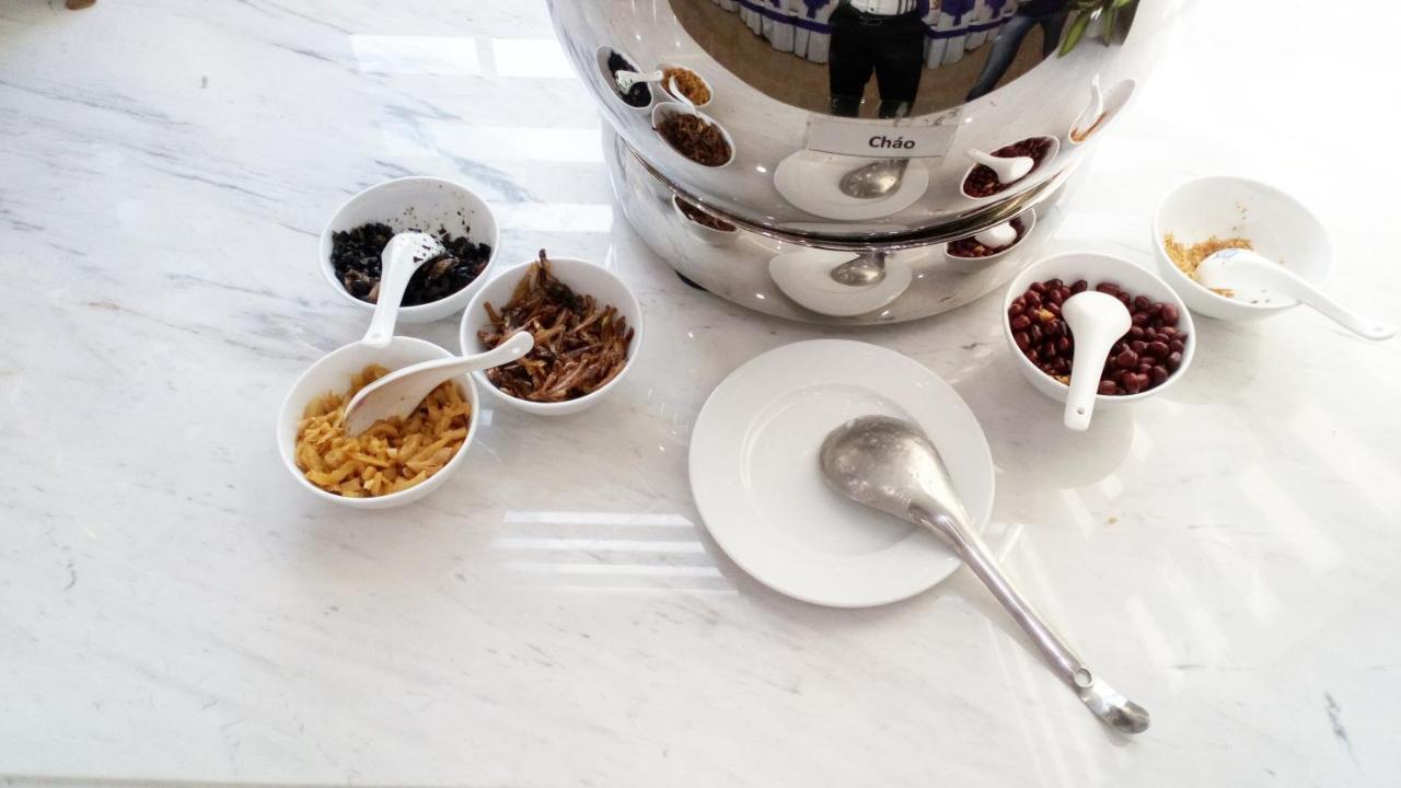 White Crown Hotel Ha Long Esterno foto